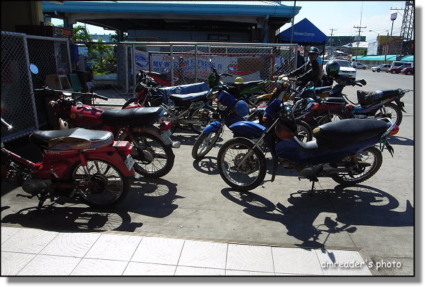 http://lh4.google.com.tw/dmreader8/R37r7e9cQ0I/AAAAAAAADO4/Ba7IK7tjJxk/s800/R0012473.JPG